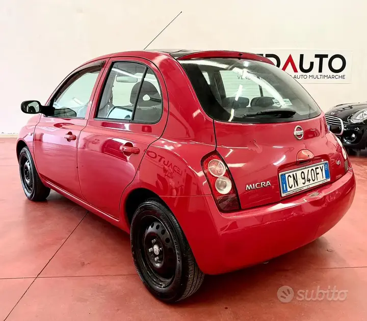 Nissan Micra 2004 photo 4