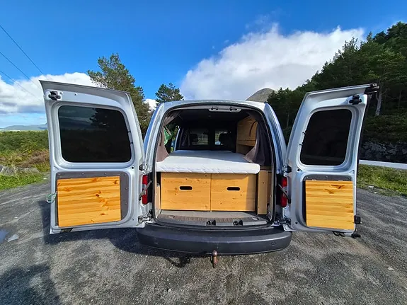 Volkswagen Caddy Maxi 2012 photo 4