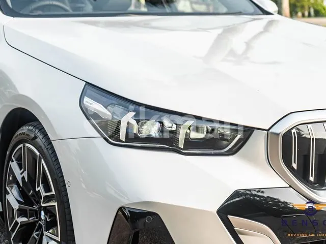BMW 525Li 2025 photo 3