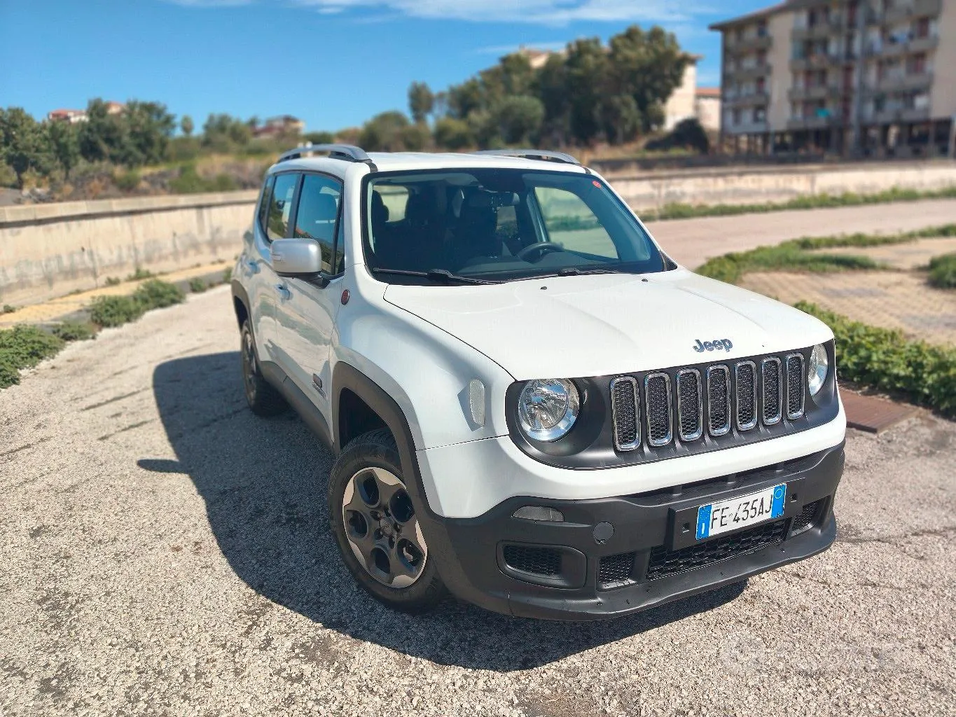 Jeep Renegade 2016 photo 4