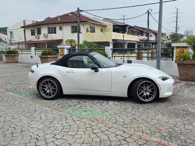 Mazda Roadster