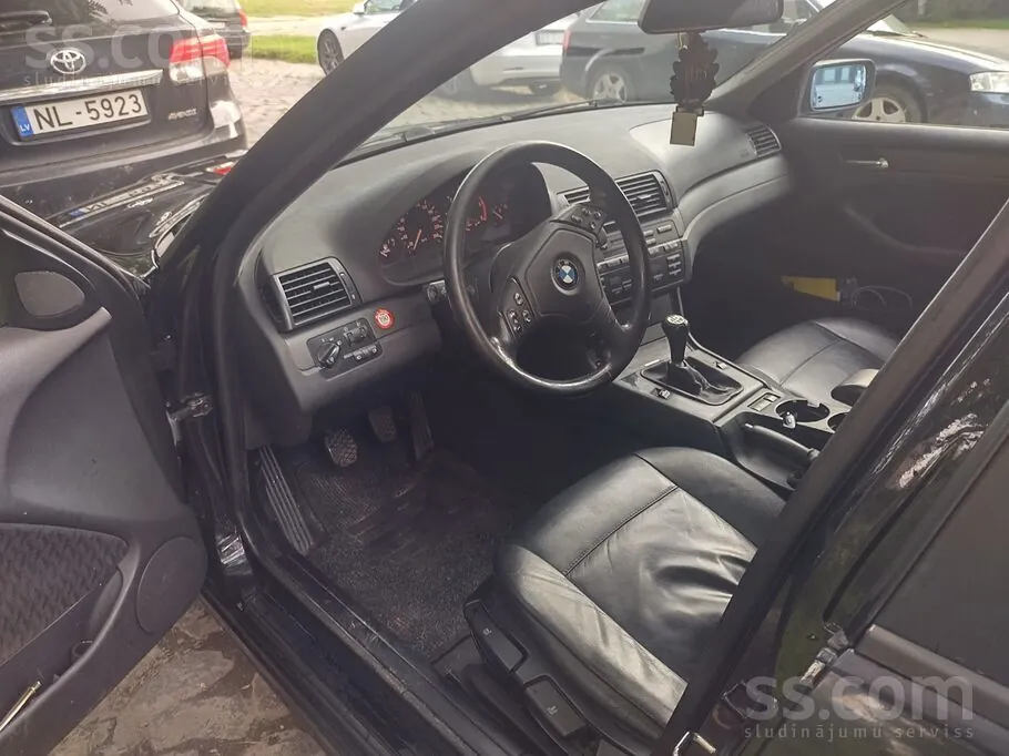 BMW 320 2000 photo 2