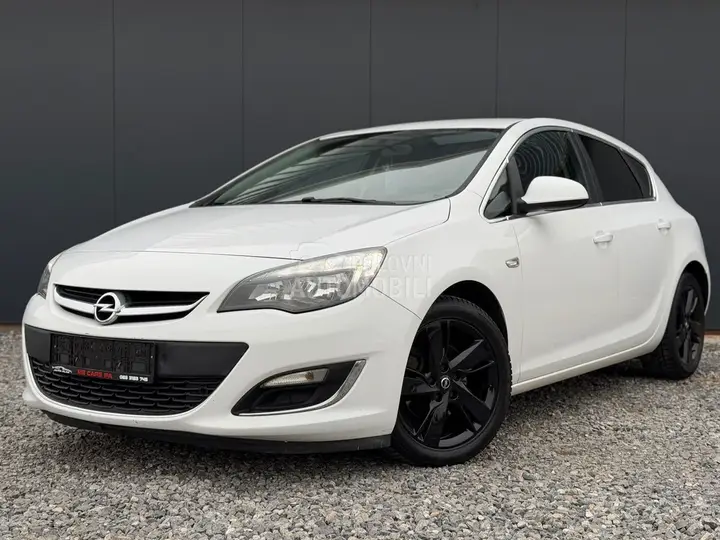 Opel Astra J 2013 photo 3
