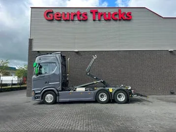 Scania S660