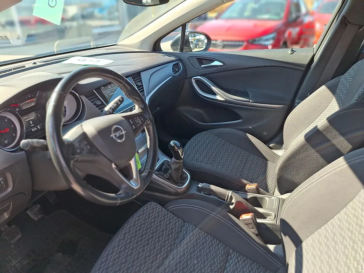 Opel Astra 2019 photo 2