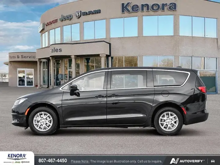 Chrysler Grand Caravan 2026 photo 3