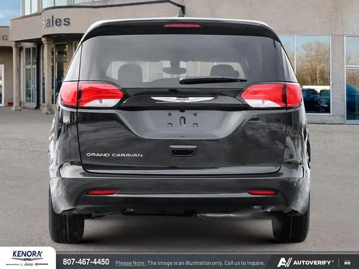 Chrysler Grand Caravan 2026 photo 5