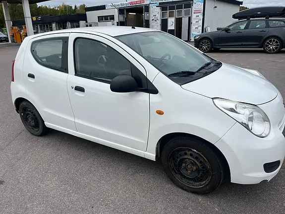 Suzuki Alto 2011 photo 2