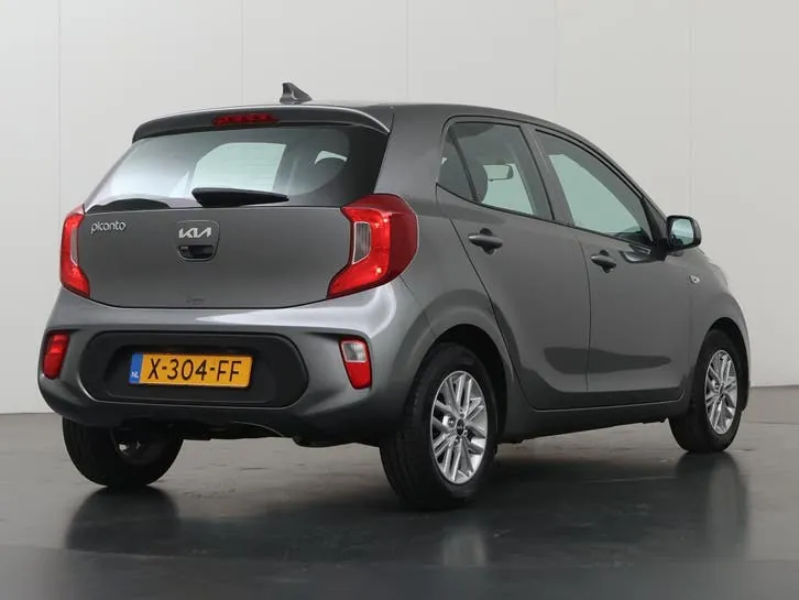Kia Picanto 2023 photo 2