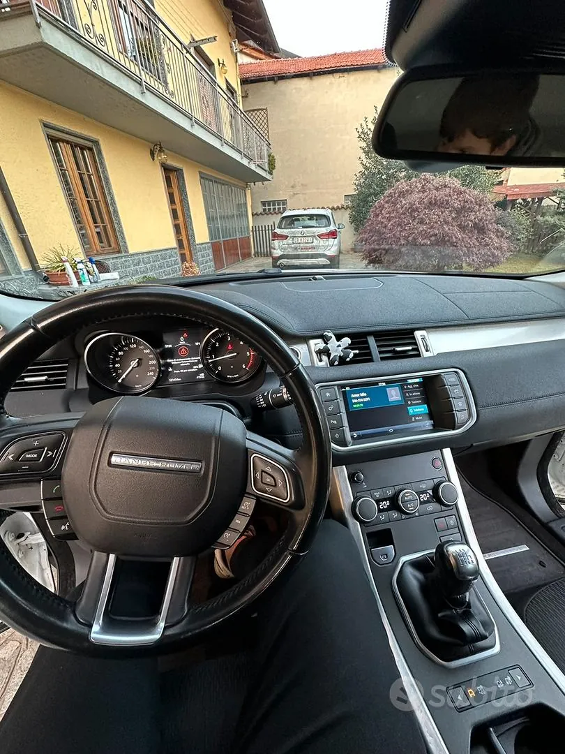 Land Rover Evoque 2018 photo 4