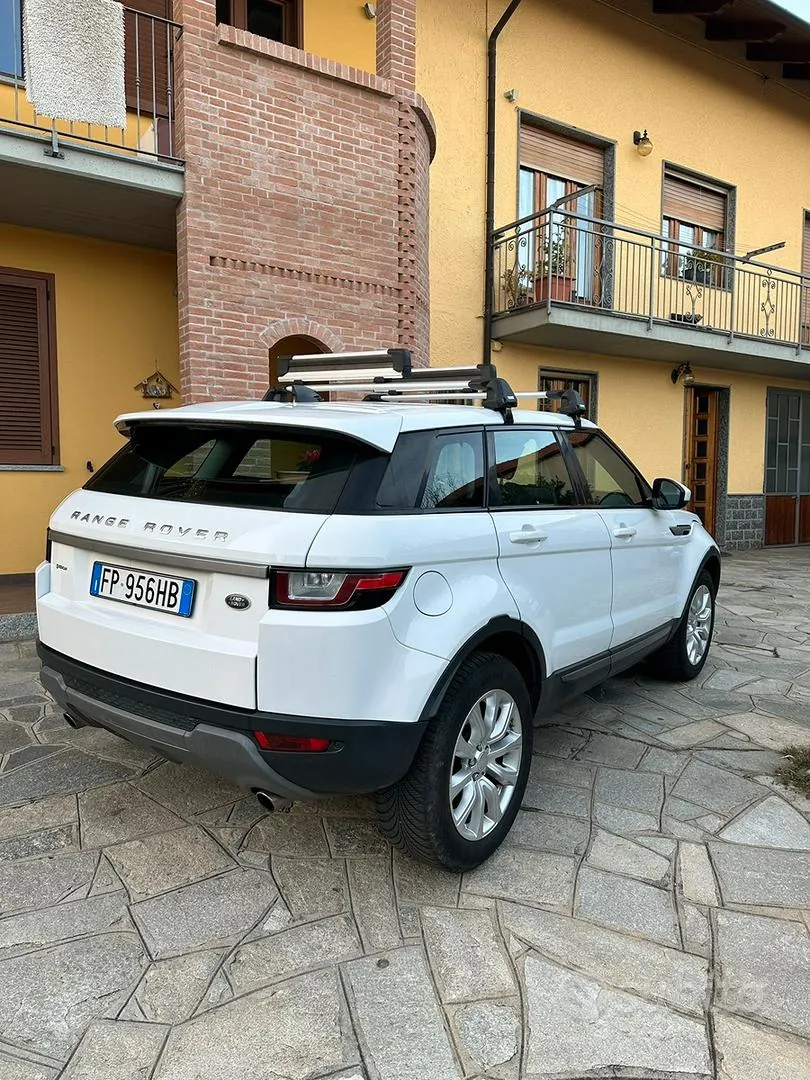 Land Rover Evoque 2018 photo 3