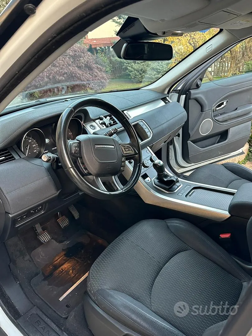 Land Rover Evoque 2018 photo 5