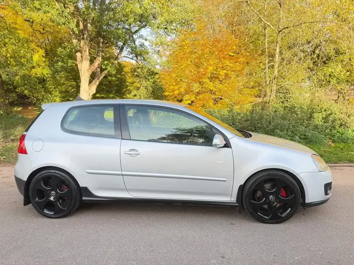 Volkswagen Golf 2008 photo 4
