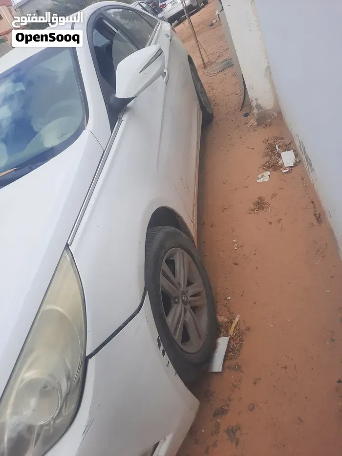 Hyundai Sonata 2012 photo 2