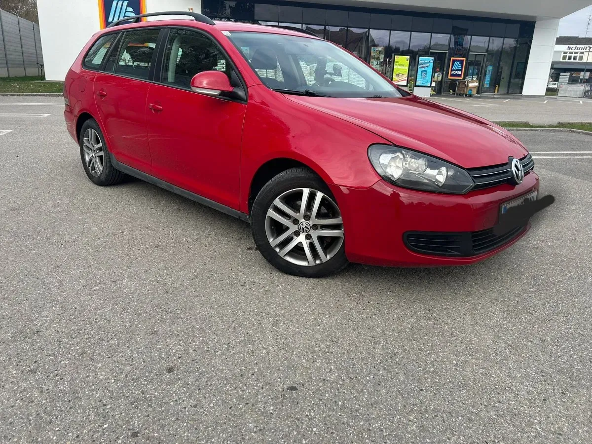 Volkswagen Golf 2010 photo 2