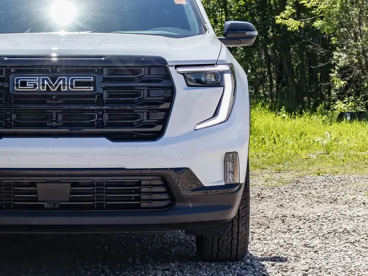 GMC Acadia 2026 photo 4