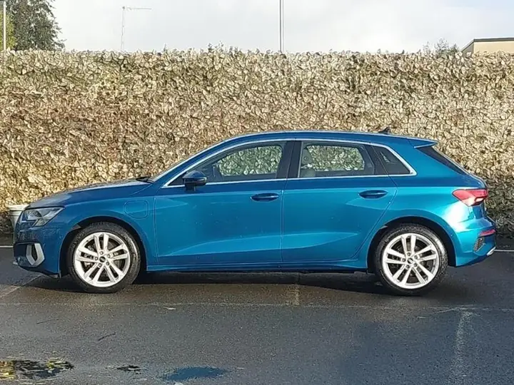 Audi A3 2021 photo 2