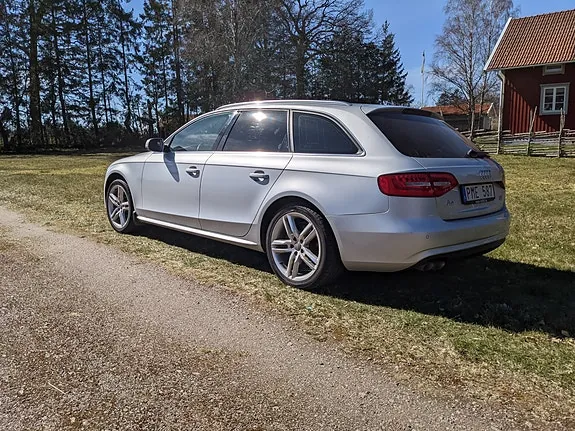 Audi A4 2013 photo 3