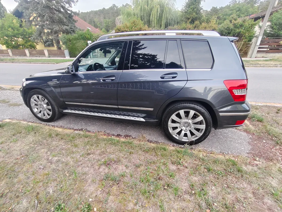 Mercedes-Benz Glk Class 2010 photo 2