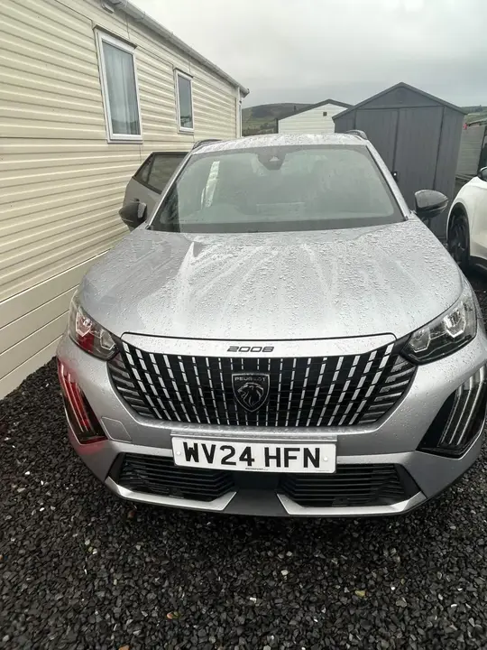 Peugeot 2008 2024 photo 4