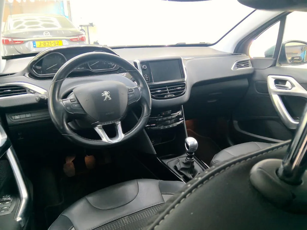 Peugeot 2008 2019 photo 3