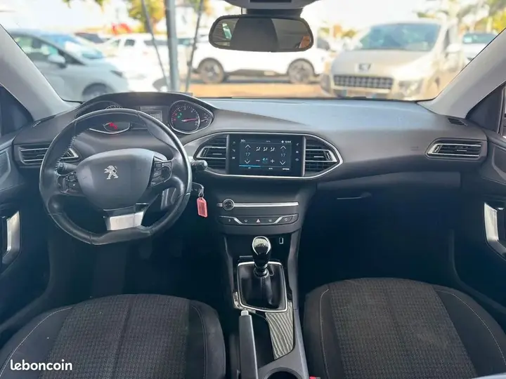 Peugeot 308 2021 photo 5