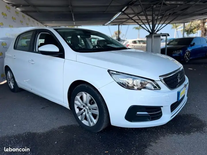 Peugeot 308 2021 photo 2