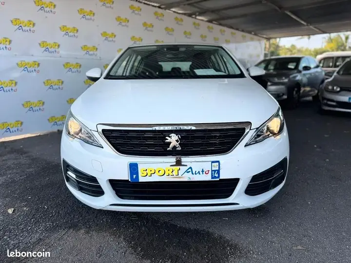 Peugeot 308 2021 photo 3