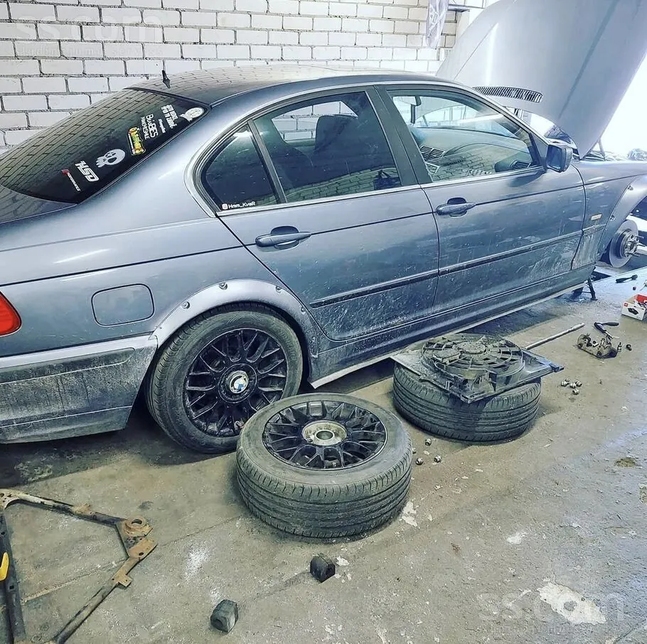 BMW 328