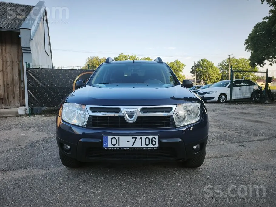 Dacia Duster 2012 photo 2