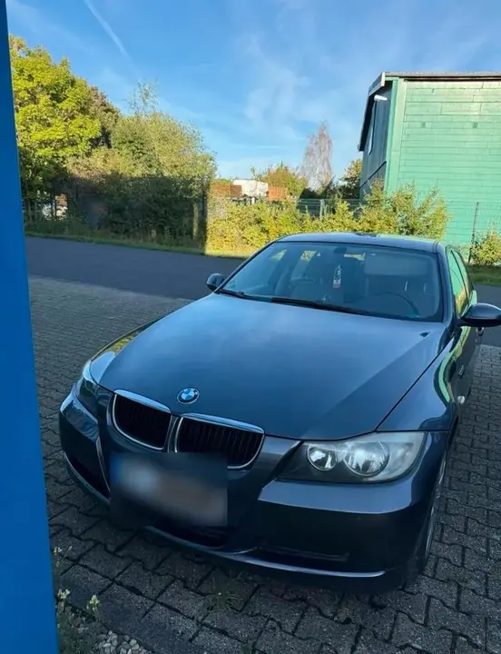 BMW 320I