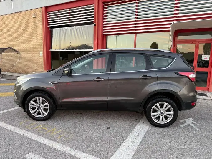 Ford Kuga 2018 photo 3