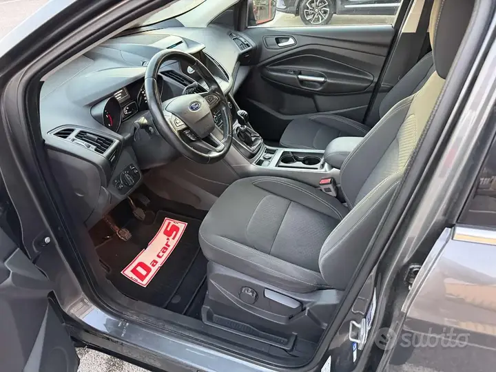 Ford Kuga 2018 photo 2