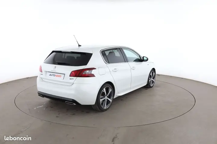 Peugeot 308 2018 photo 3
