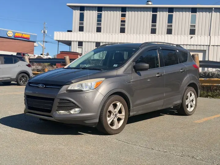 Ford Escape 2014 photo 2