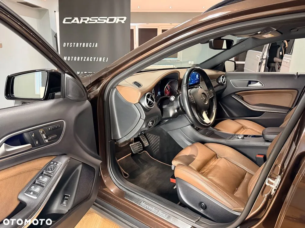 Mercedes-Benz Gla 2015 photo 4
