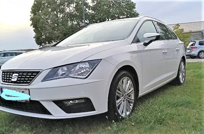 Seat Leon 2019 photo 2
