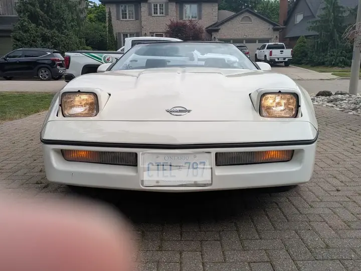 Chevrolet Corvette 1988 photo 3