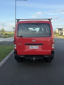 Toyota Hiace 2009 photo 5
