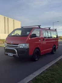 Toyota Hiace 2009 photo 3