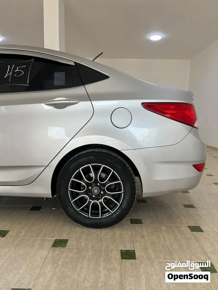 Hyundai Accent