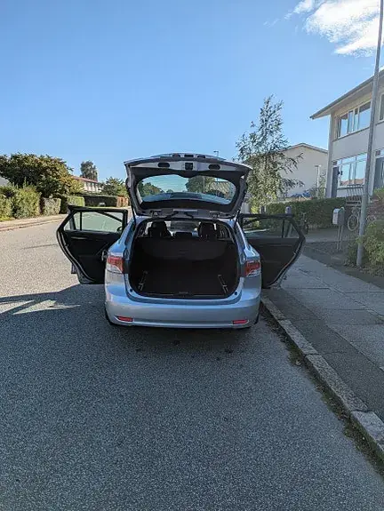 Toyota Avensis 2009 photo 3