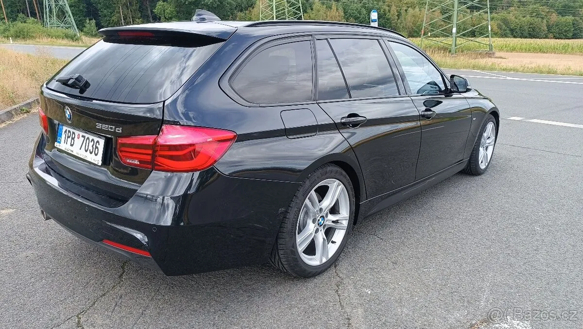 BMW 3 Series 2018 photo 4