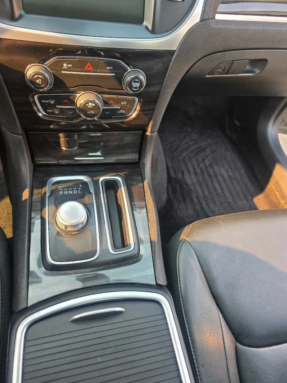 Chrysler 300 2015 photo 4