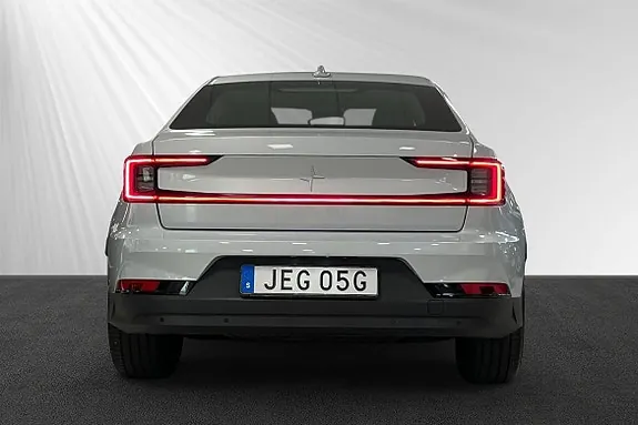 Polestar 2 2023 photo 2
