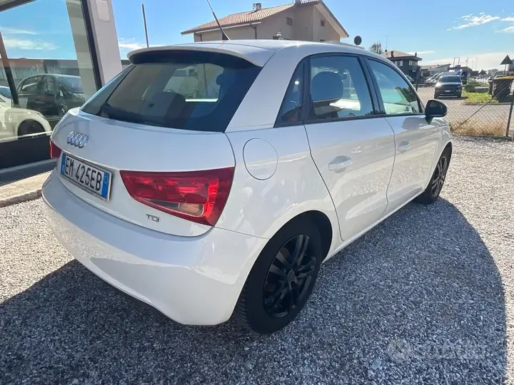 Audi A1 2012 photo 4