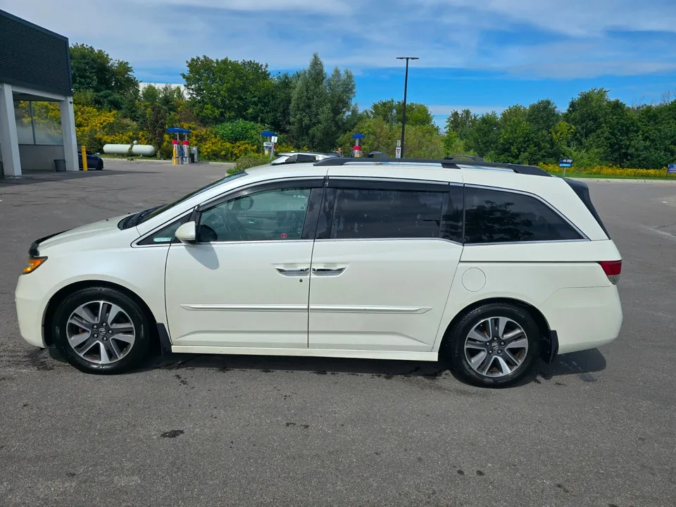 Honda Odyssey 2015 photo 5