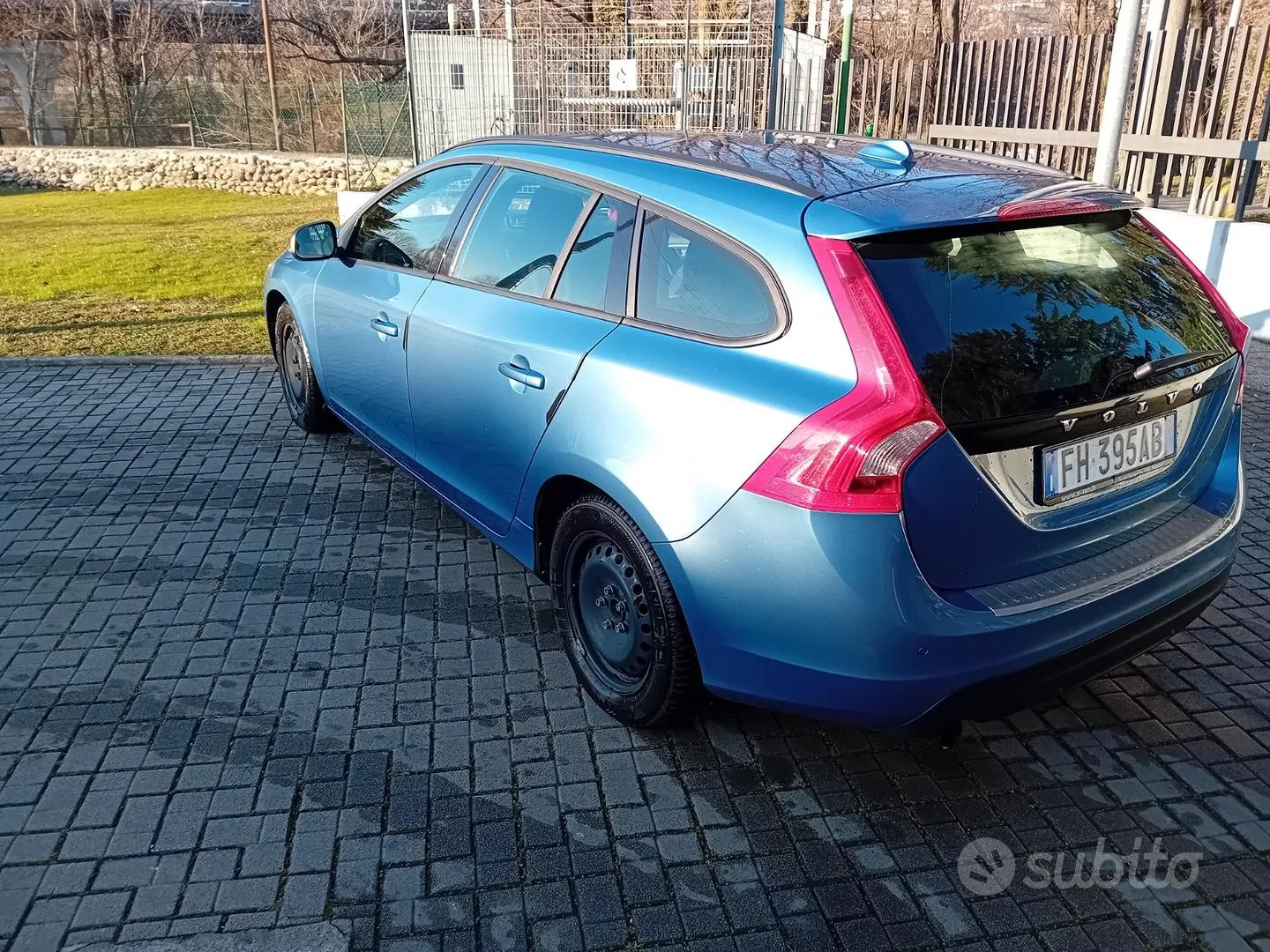 Volvo V60 2016 photo 4