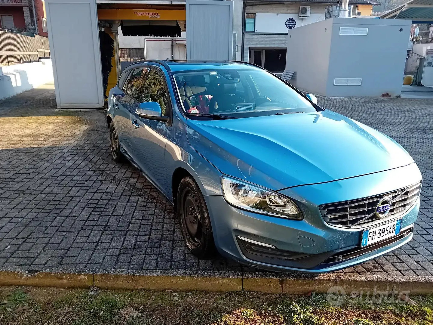 Volvo V60 2016 photo 2