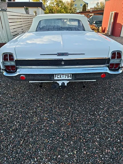 Ford Xl 1968 photo 4